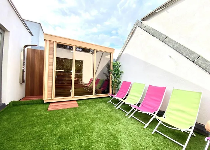The Square - Cozy Home In The City Center With Outdoor Sauna
