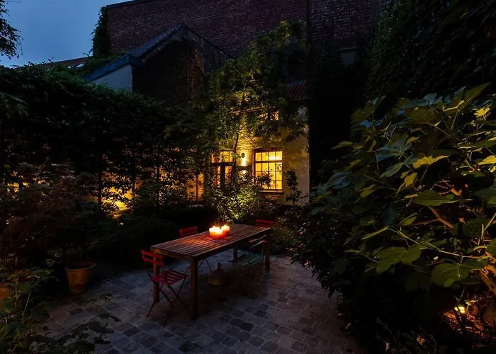 Carriage House in quiet ecological garden